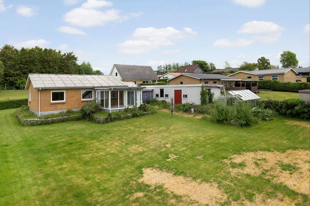Aerial - 1962 Villa with Garden in Kongerslev