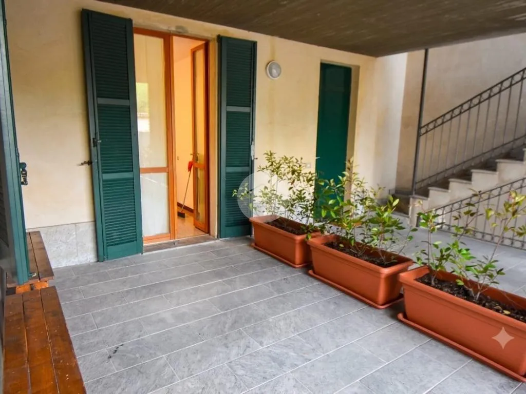 Ingresso - Two-Bedroom Apartment with Private Portico in Vimercate