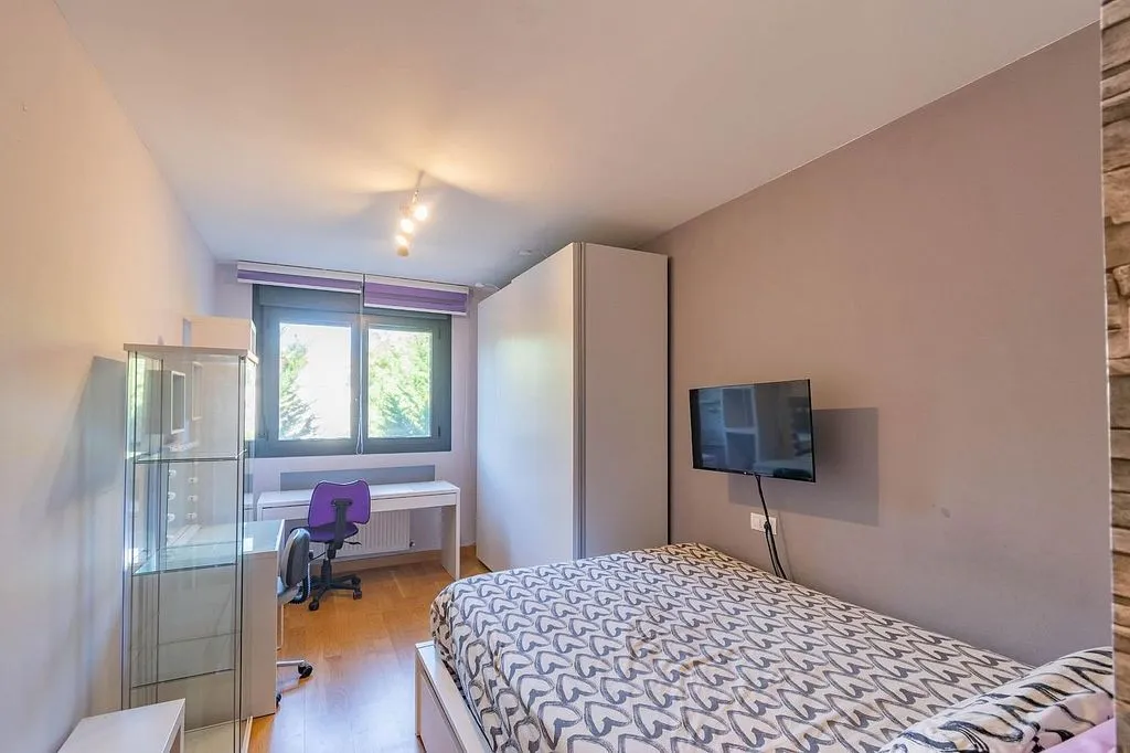 Magamistoad - Apartment with Garage in Mutilva
