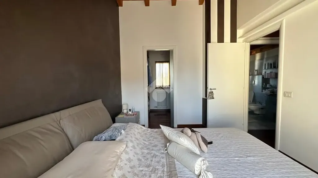 Magamistoad - Terraced Villa with Private Garden in Bussolengo