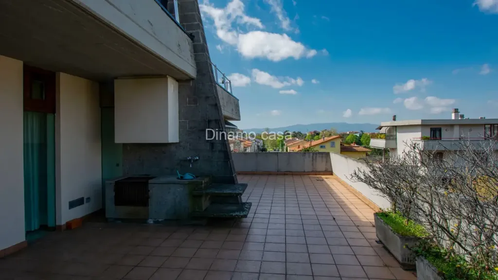Terrasse - Spacious 3-Bedroom Apartment with Terrace in Prato