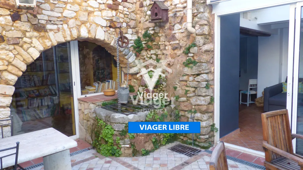 Maison de Village avec Charme Provençal à Roussillon