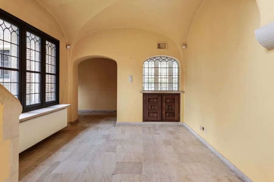 Esik - Château with Project Potential in Breyda