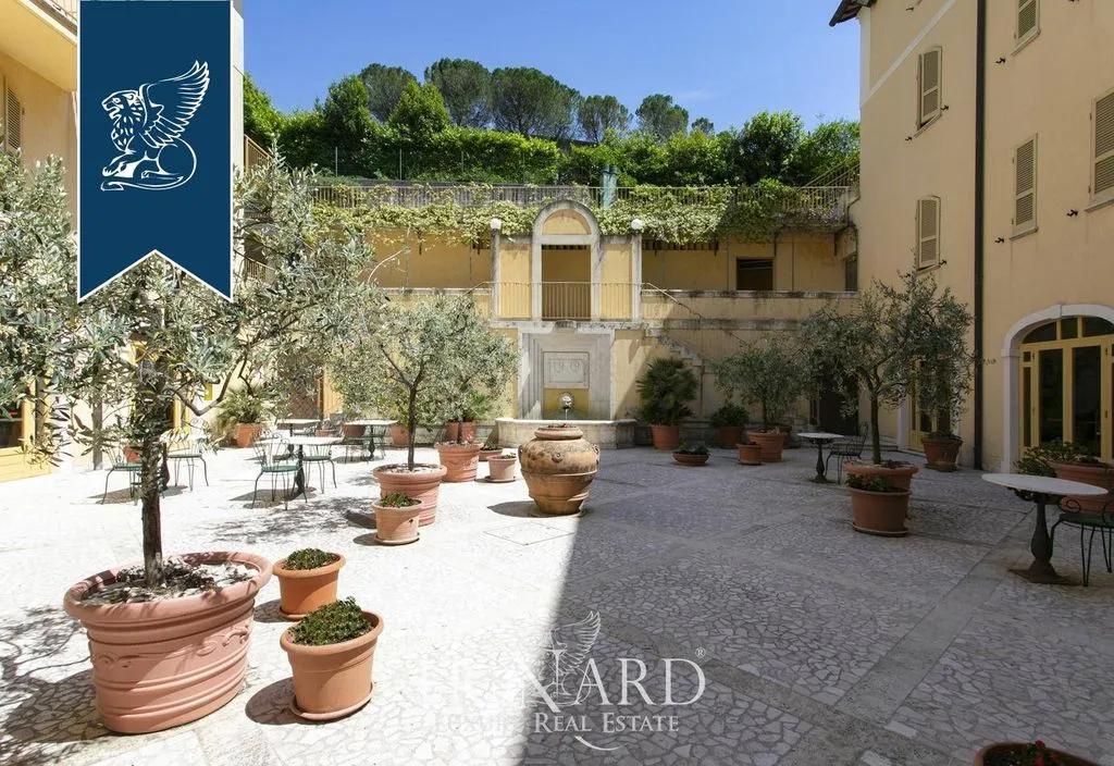 Aed - Luxury Hotel with Historical Features in Spoleto