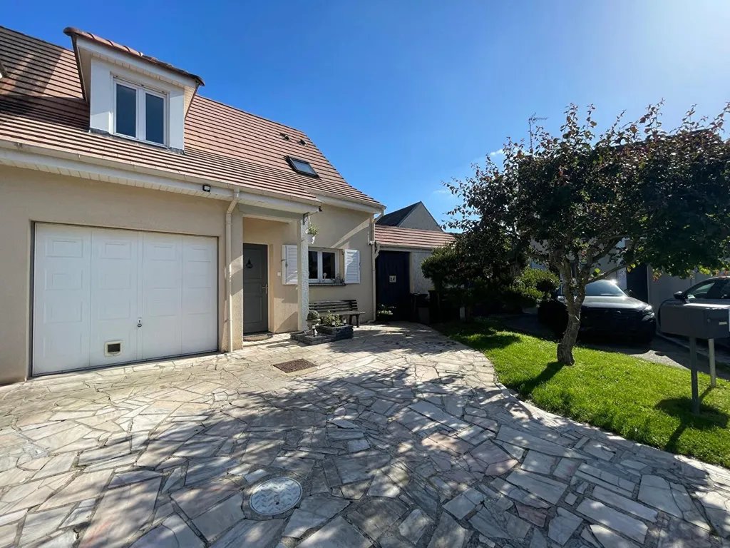 Exterior - Functional House with Garden in Chevry-Cossigny