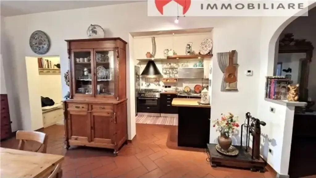 Salle à manger - Panoramic 4-Room Apartment in Scandicci