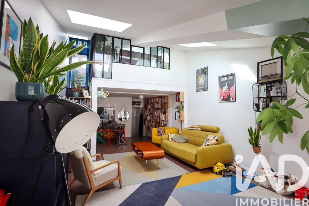 Séjour - Duplex Lumineux dans Ancien Bâtiment à Montrouge