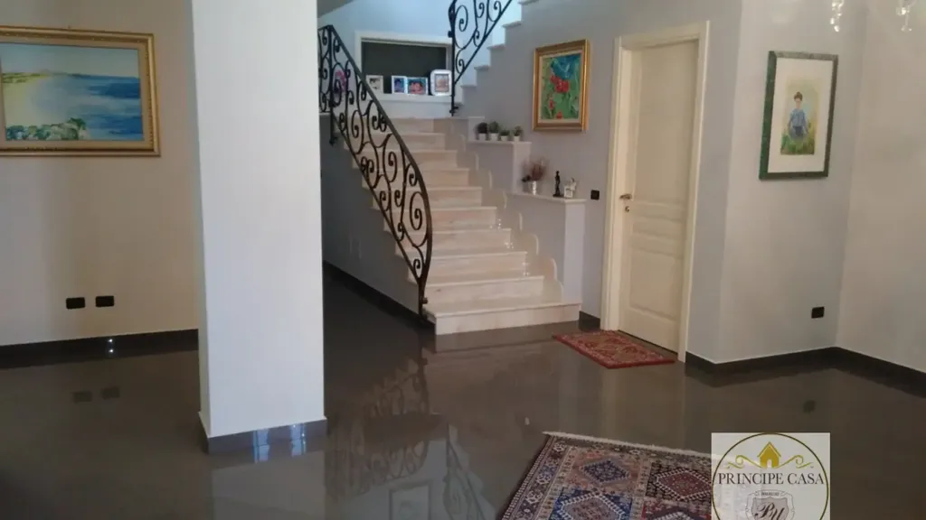 Esik - Terraced Villa with Private Garden in Montevago