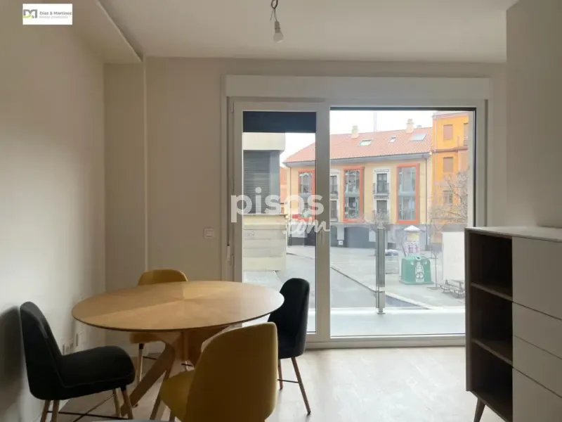 Söögituba - 3 magamistoaga korter asukohas ES