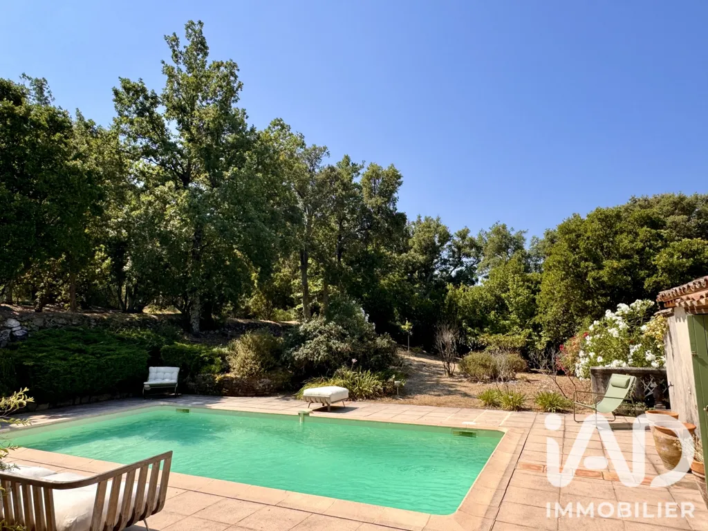 Piscine - Maison de Campagne avec Piscine à La Garde-Freinet