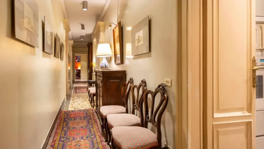 hallway_entrance
