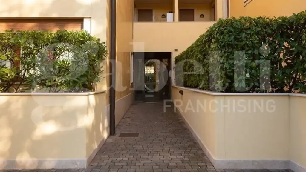 Välivaade - Modernised 2-Bed Apartment with Lift in Treviso