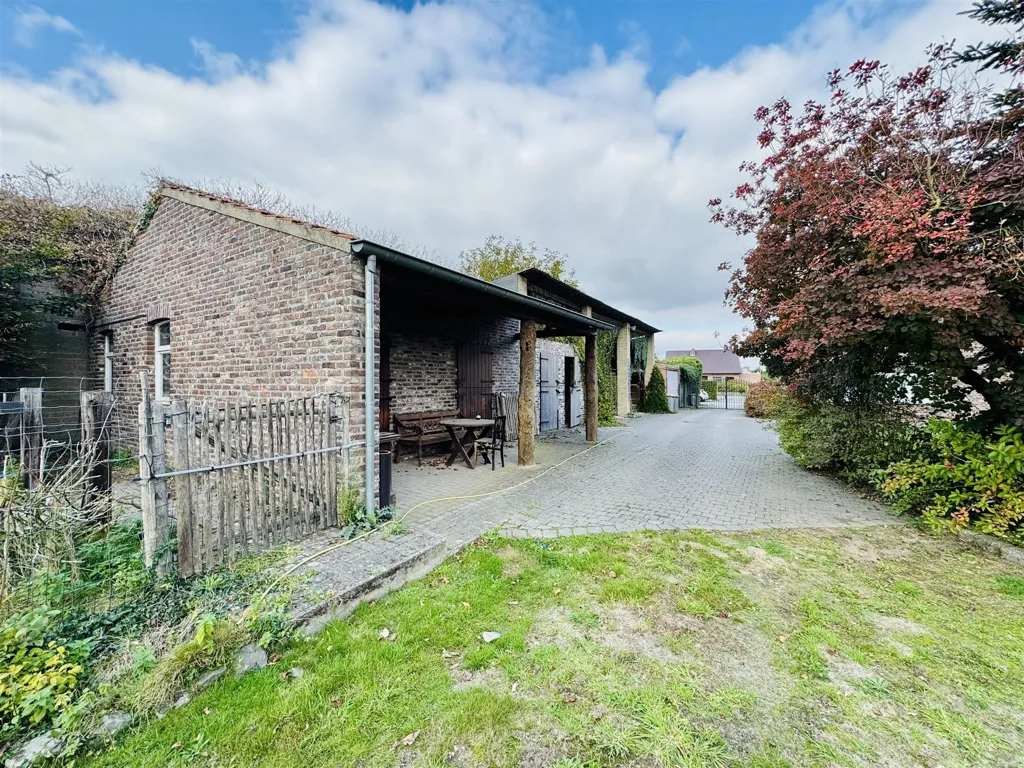 Giardino - Characterful Farmhouse with Stables in Dilsen-Stokkem