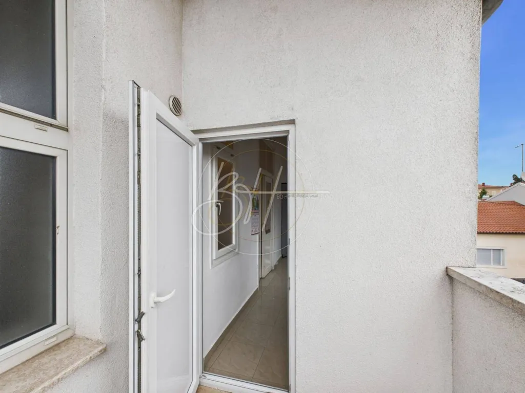 Rõdu - Apartment with Balcony in Pula Centre