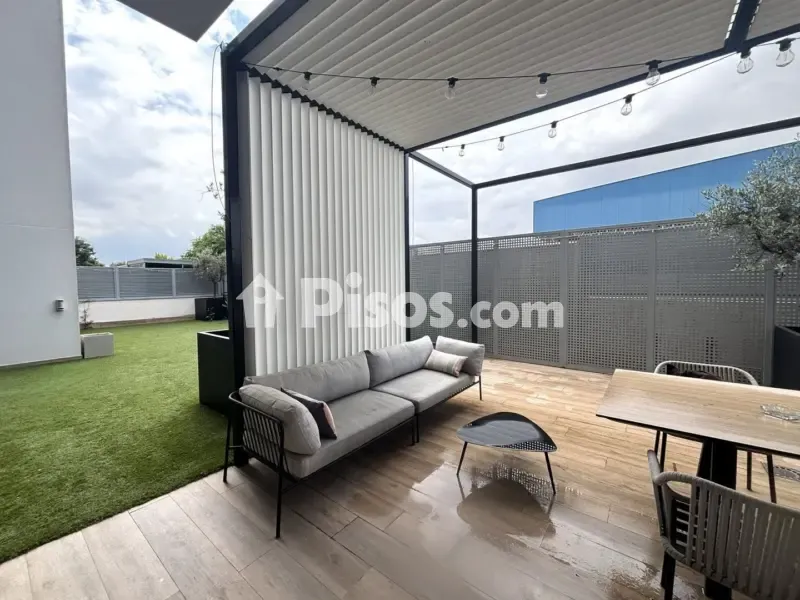 Terrasse - Ground Floor Flat with Private Garden in Fuenlabrada
