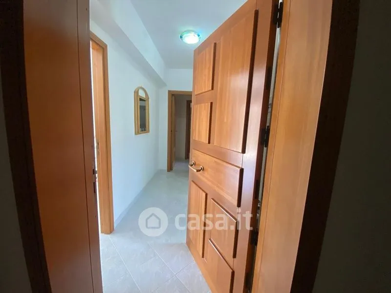 Entrée - Rented Apartment with Balcony in Messina