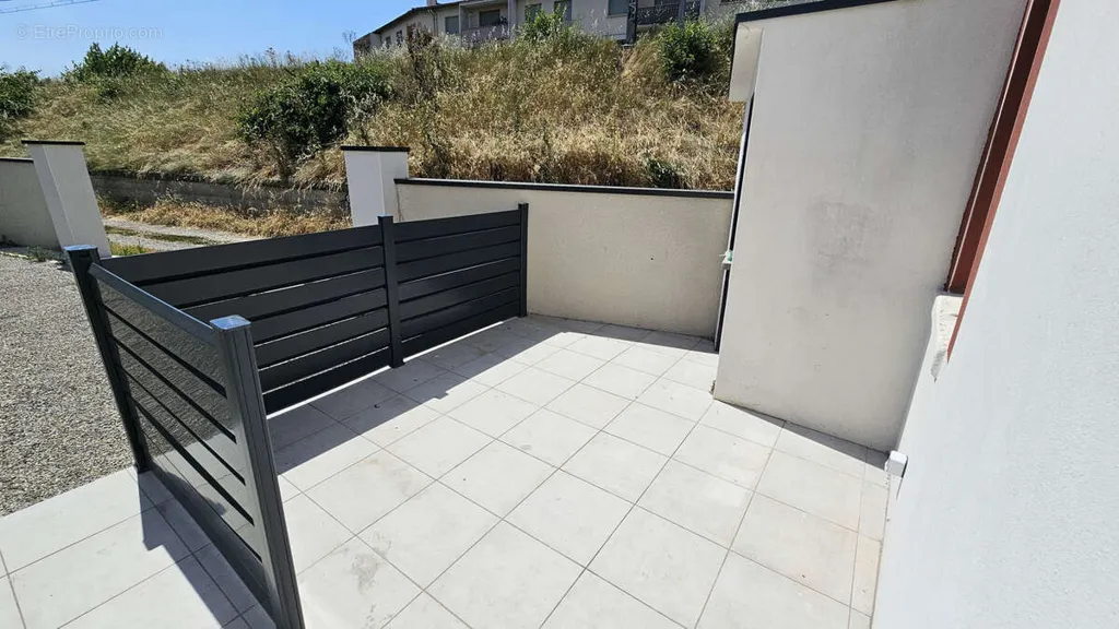 Terrasse - Appartement Neuf avec Terrasse au Quartier Busca
