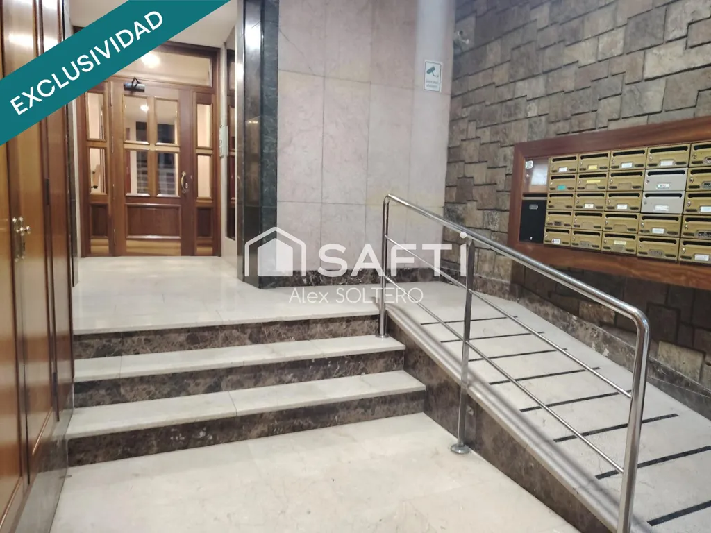 Entrée - Fully Renovated Flat with Terrace in City Centre