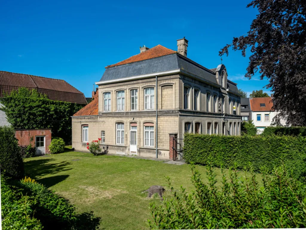 Vista aerea - Historic Pastorate with Potential in Town Centre