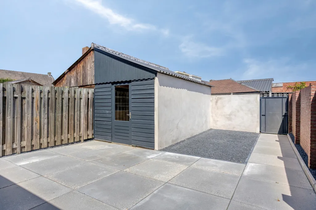 Aed - Modernised Semi-detached House in Weurt