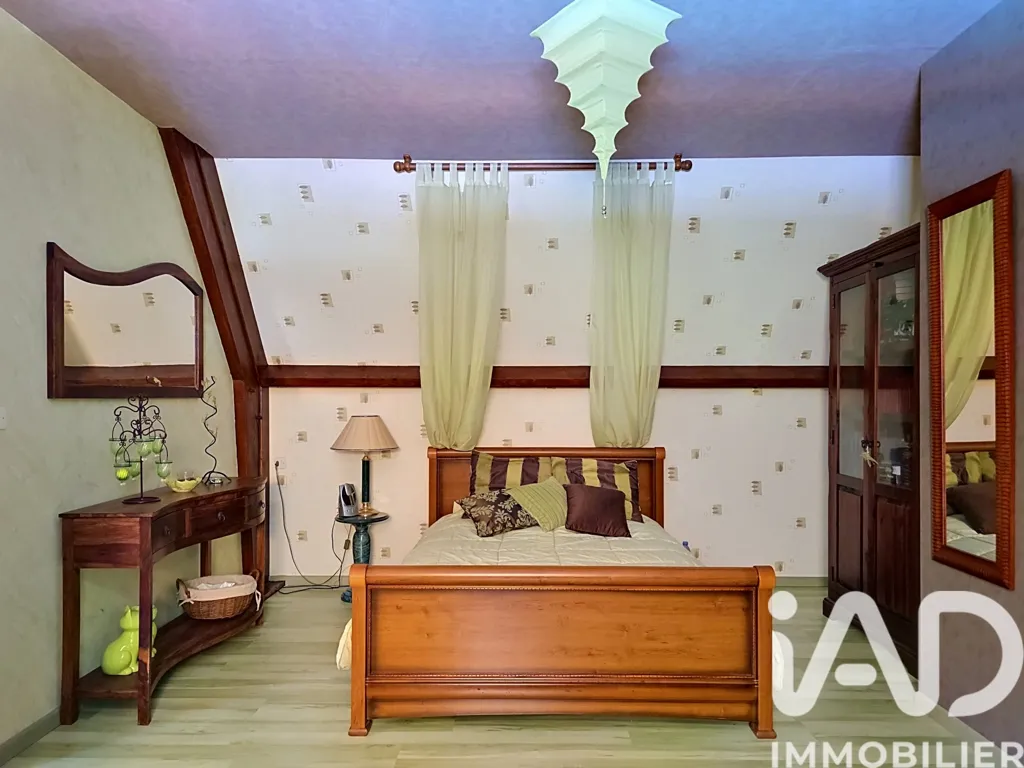 Chambres - Maison Traditionnelle avec Piscine à Saint-Germain-de-Pasquier