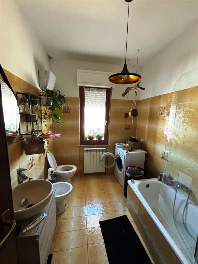 Vannitoad - Apartment with Panoramic Terrace in Castelraimondo