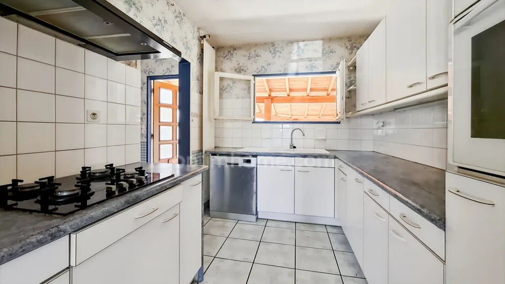 Cuisine - Maison avec Jardin dans le Calme à Bellerive-sur-Allier