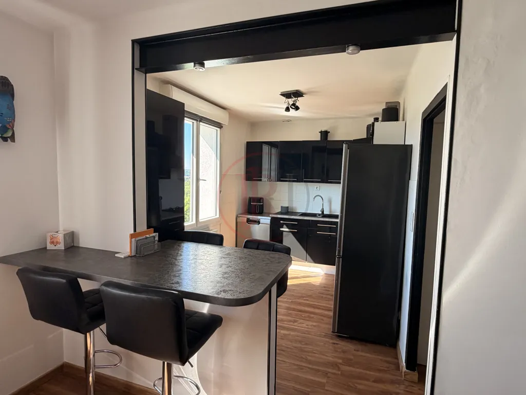 Cuisine - Maison Individuelle avec Vue à Thise