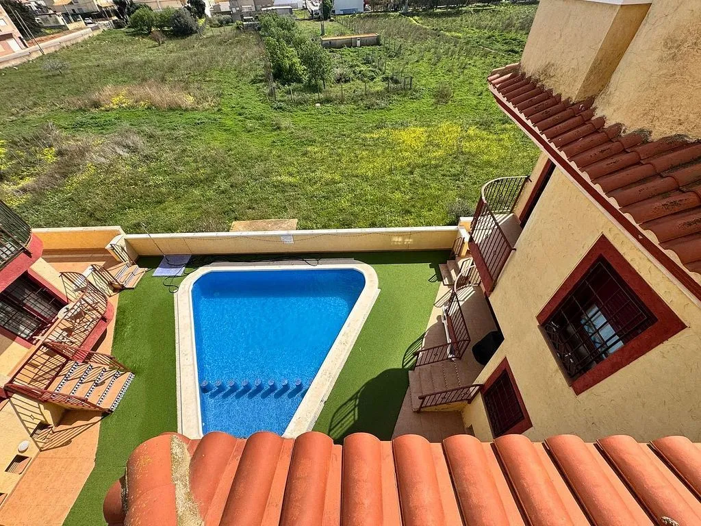 Bassein - Penthouse with Pool in Roche, La Unión