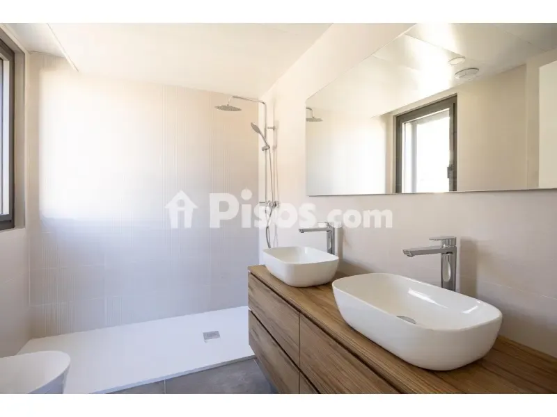 Vannitoad - New Duplex with Pool in Tiana