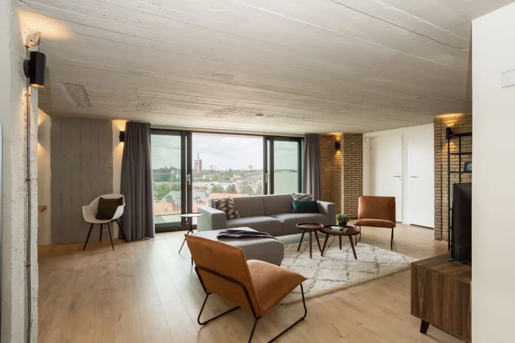 Elutuba - Modern Apartment with South-Facing Loggia in Eindhoven