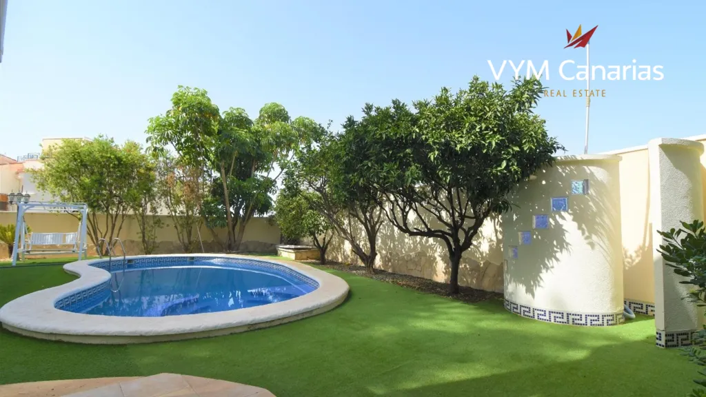 Piscine - Luxury Villa with Pool in Ciudad Quesada
