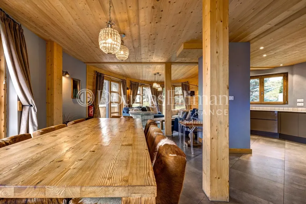 Salle à manger - Chalet Moderne avec Vue Panoramique à Morzine