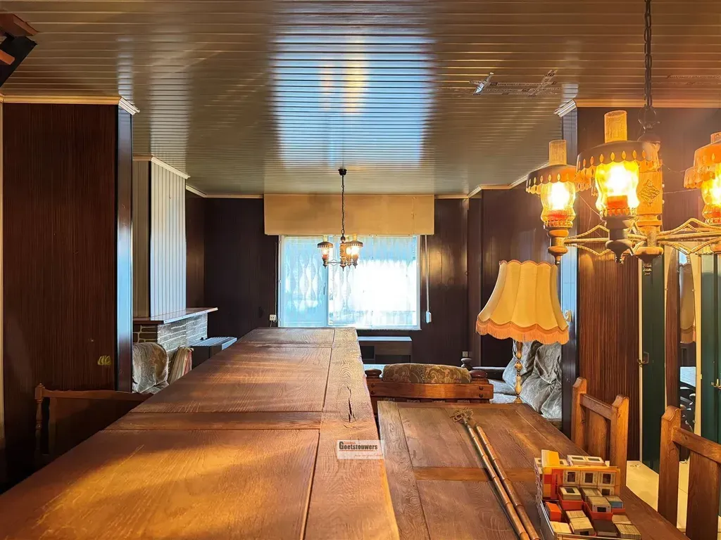 Söögituba - Renovation-Required Plot in Hoevenen Centre
