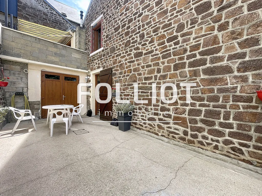 Giardino - House with Terrace in Gavray Sur Sienne