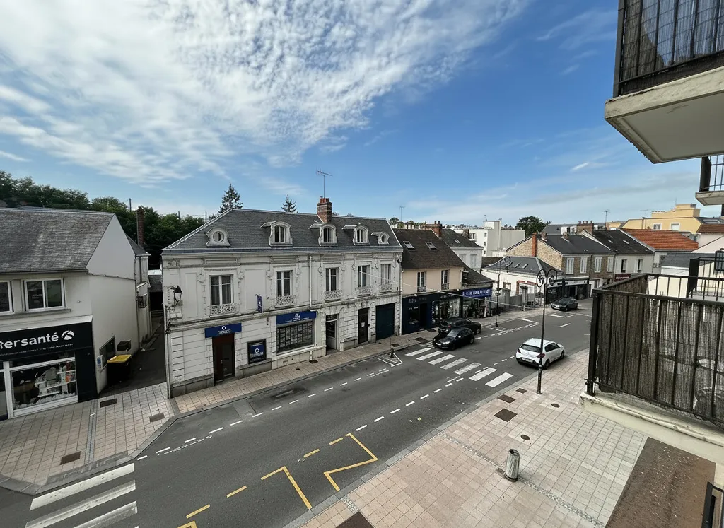 Extérieur - Appartement 3 Pièces avec Balcon au Centre de Rambouillet