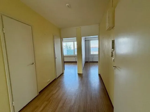 Esik - Apartment with Balcony on Koulukatu, Tampere