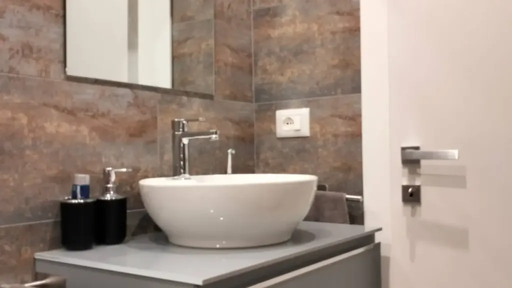 Salles de bain - Fully Rented Flat in Varazze, Via Calcagno
