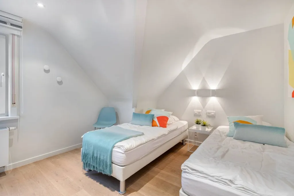 Chambres - Villa avec Pratique Rénovée au Centre de Sint-Idesbald