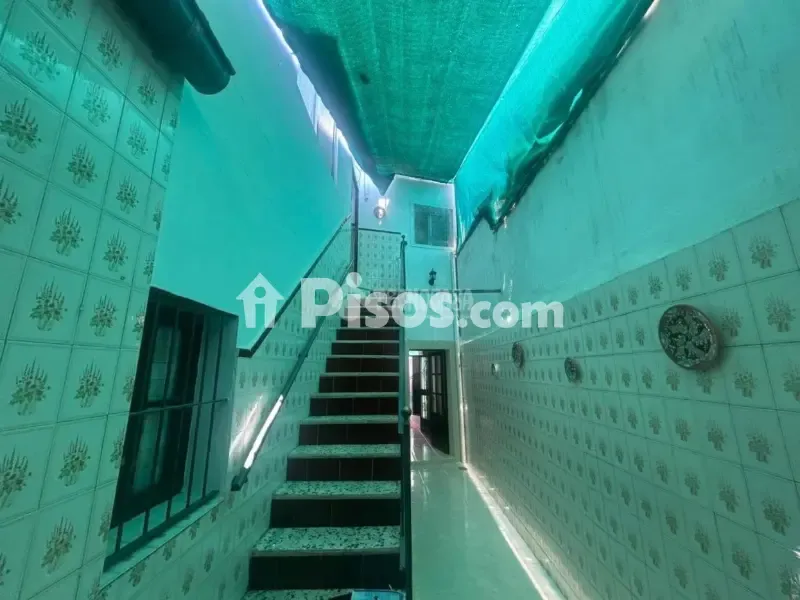 Pièces - Two-Storey House with Terraces in Paradas