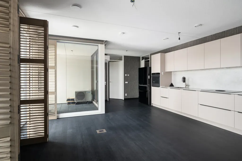 Köök - Newly Built Portiekflat with Loggia in Rotterdam