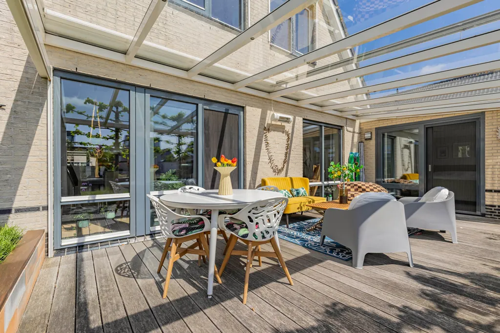 Terrasse - Villa with Private Dock in Lemmer