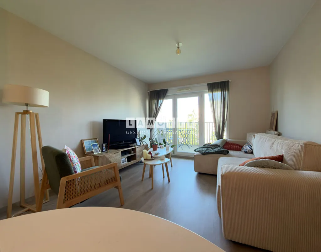 Elutuba - 2-Bedroom Apartment with Balcony in Bruz