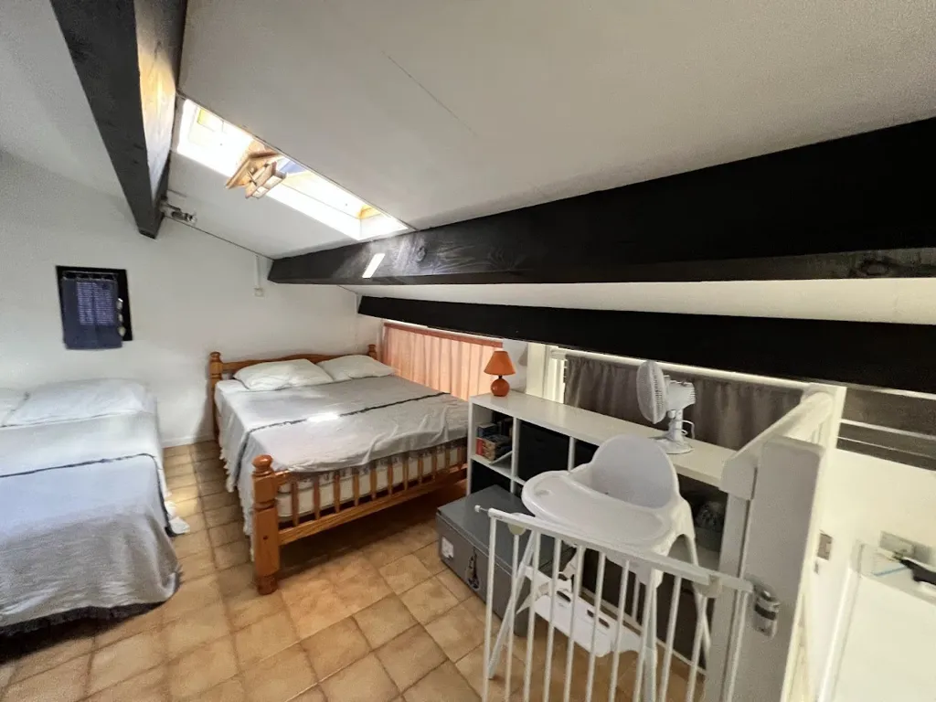 Chambres - Pavillon T2 avec Terrasse et Vue Mer près de la Garrigue