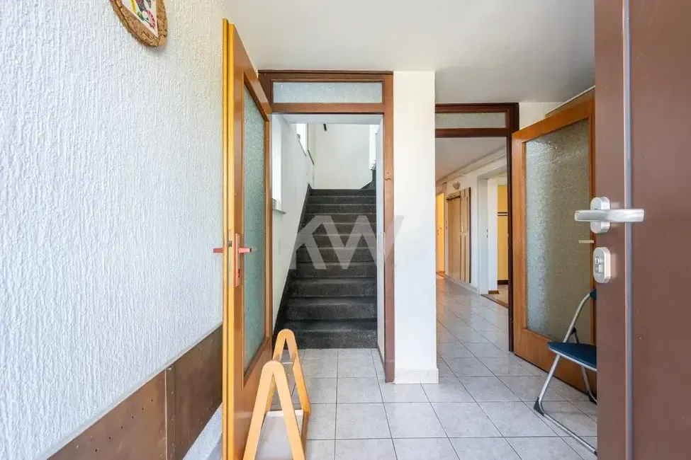 Ingresso - Spacious Family House with Workshop in Maribor