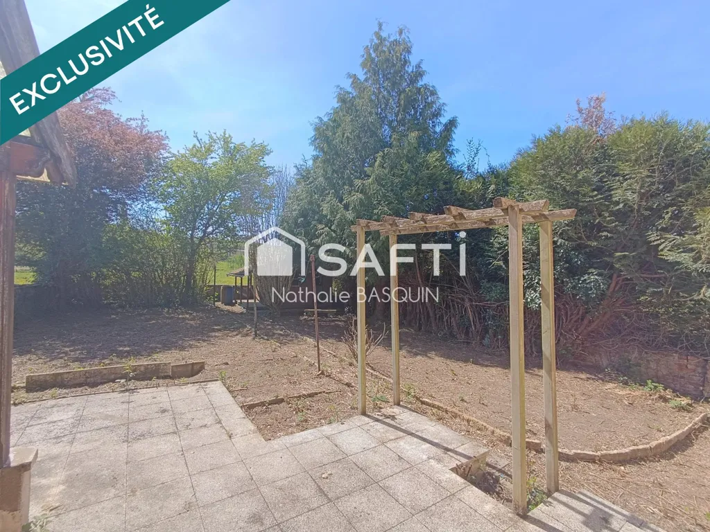 Aed - Stone House with Garden in Genouilly