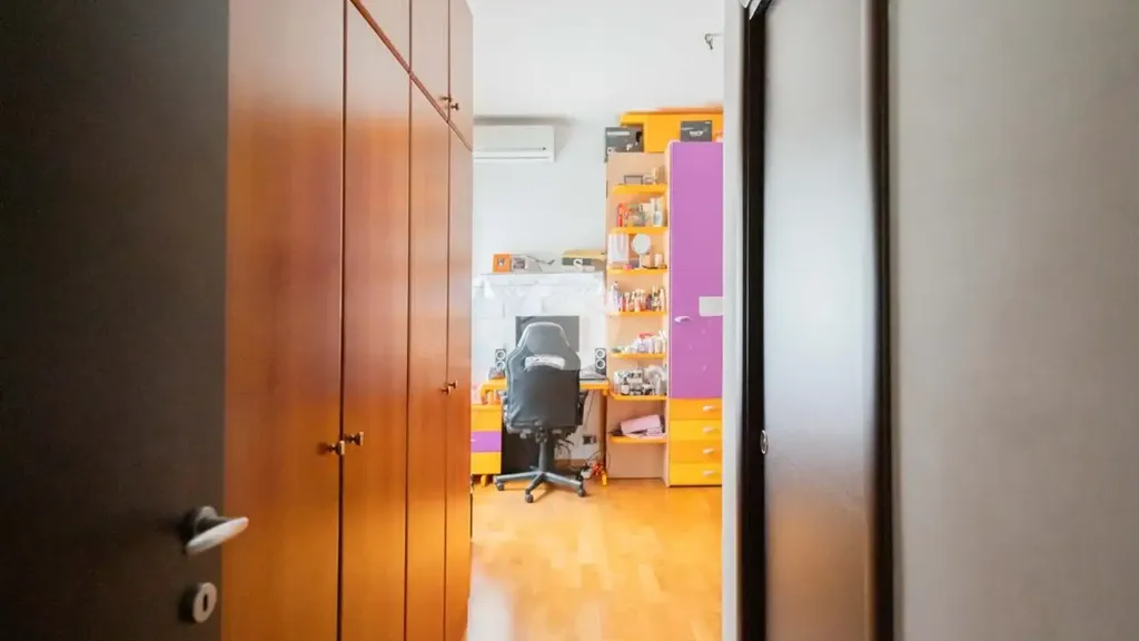 Pièces - Triplex with Balcony in Central Rome