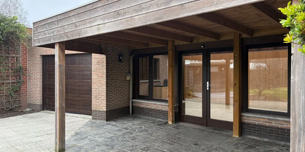 Terrazza - Spacious Semi-Detached House in Deinze Centre