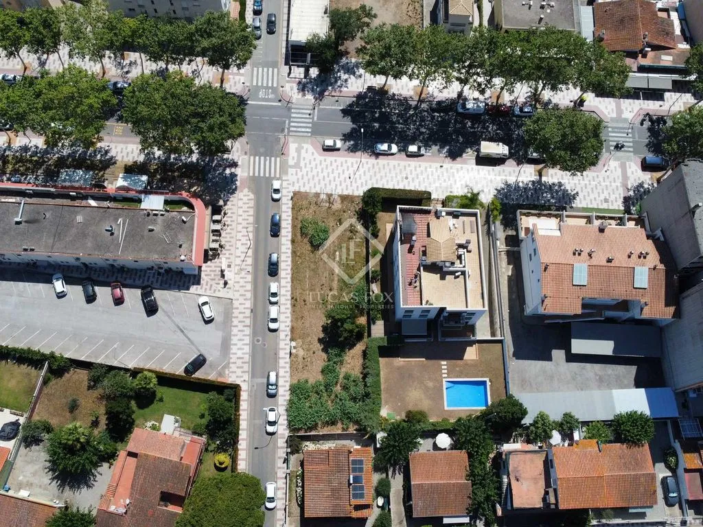 Õhuvaade - Corner Plot with Building Potential in S’Agaró