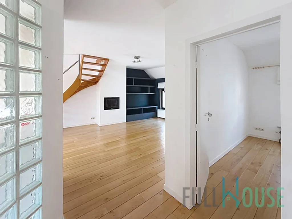 2 magamistoaga korter asukohas Uccle